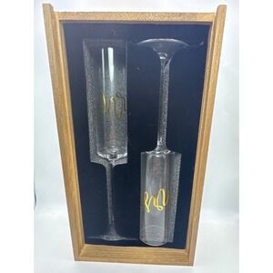 AW BRIDAL Mr‎ and Mrs Champagne Flute Set Engraved Wooden Box Wedding Toast New